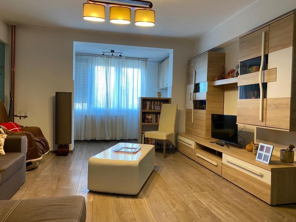 Central Cosy Apart Oradea Exterior foto