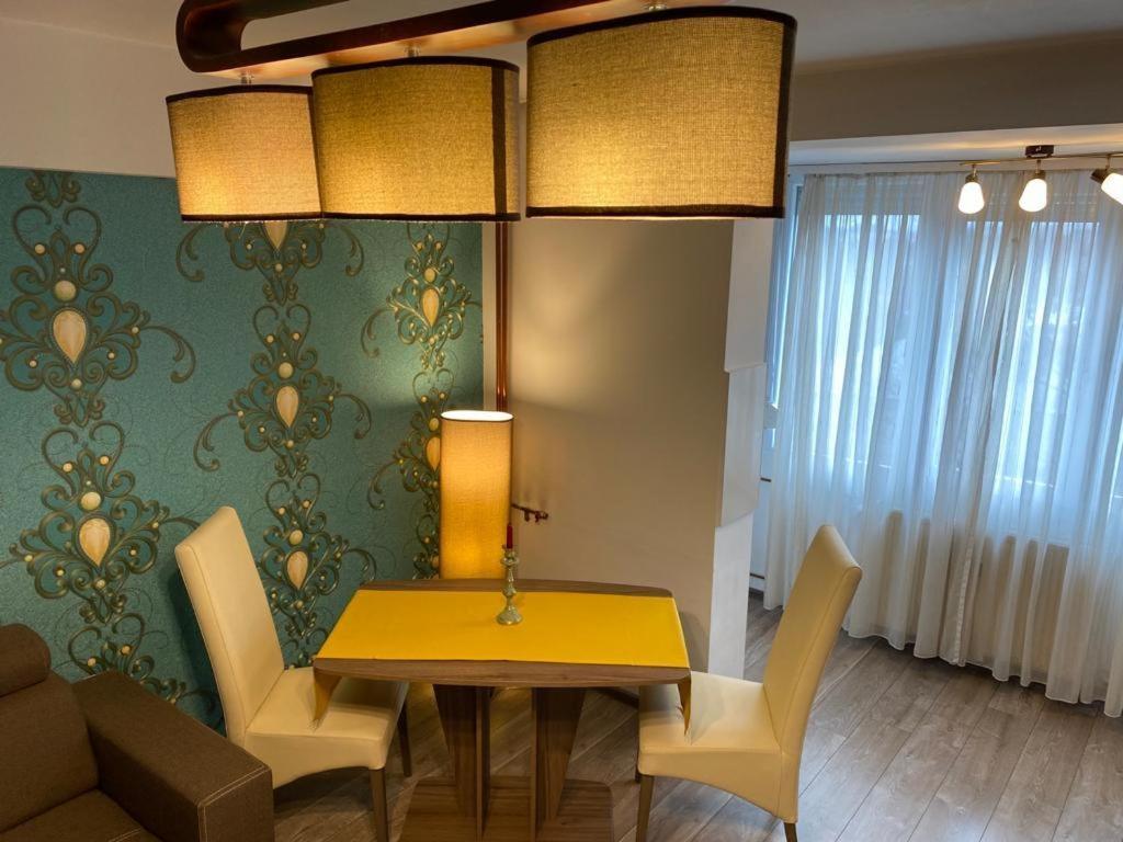 Central Cosy Apart Oradea Exterior foto