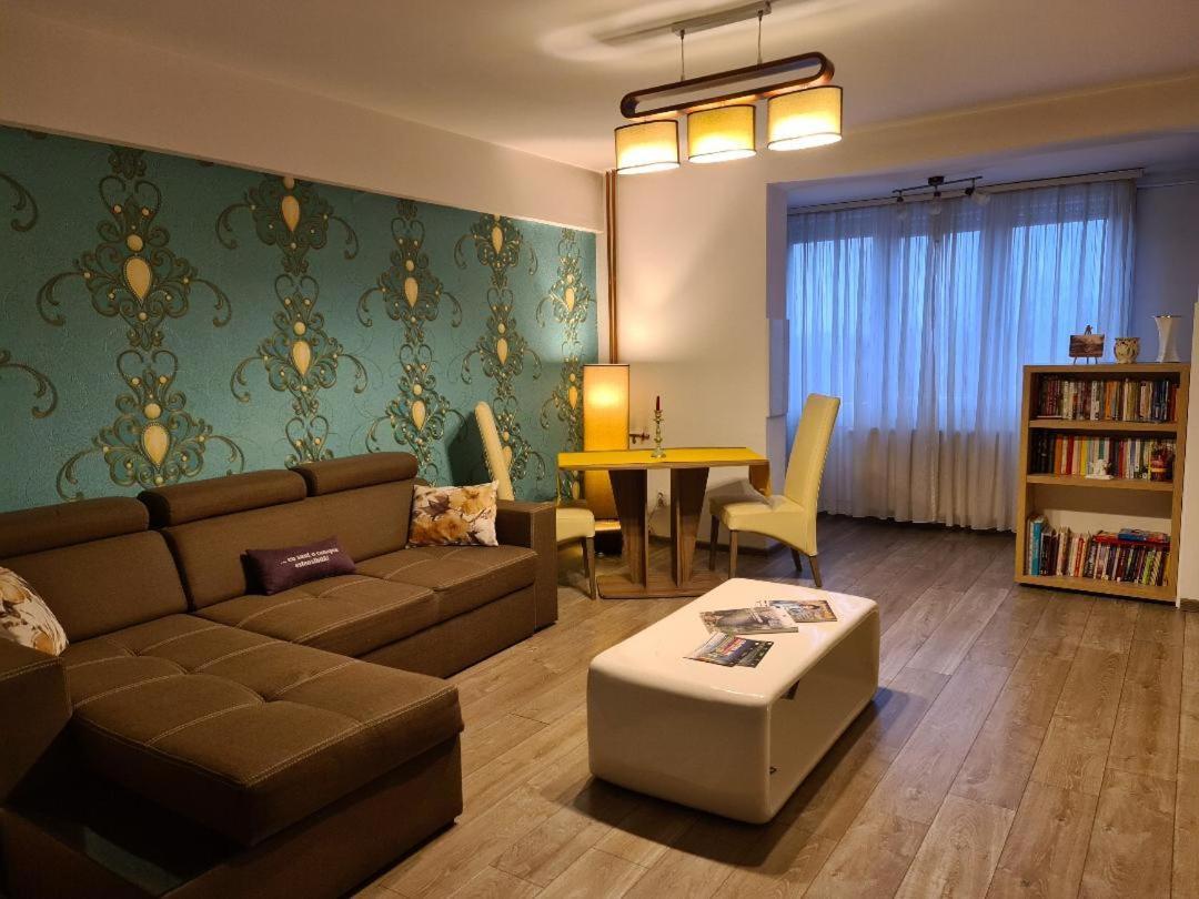 Central Cosy Apart Oradea Exterior foto