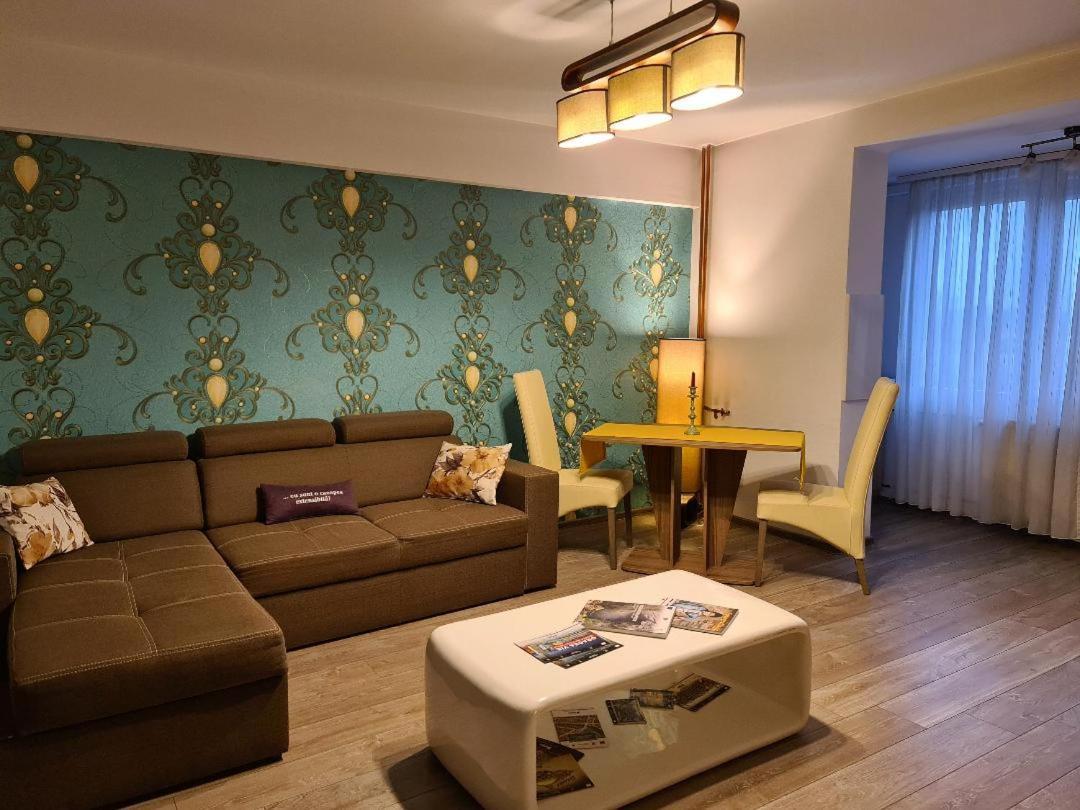 Central Cosy Apart Oradea Exterior foto